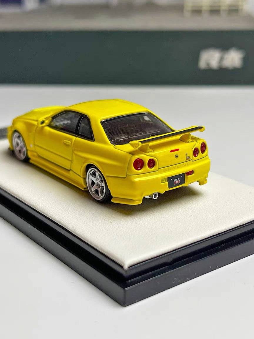 TimeMicro 1:64 Scale Diecast Nissan GTR R34 Yellow with Figure