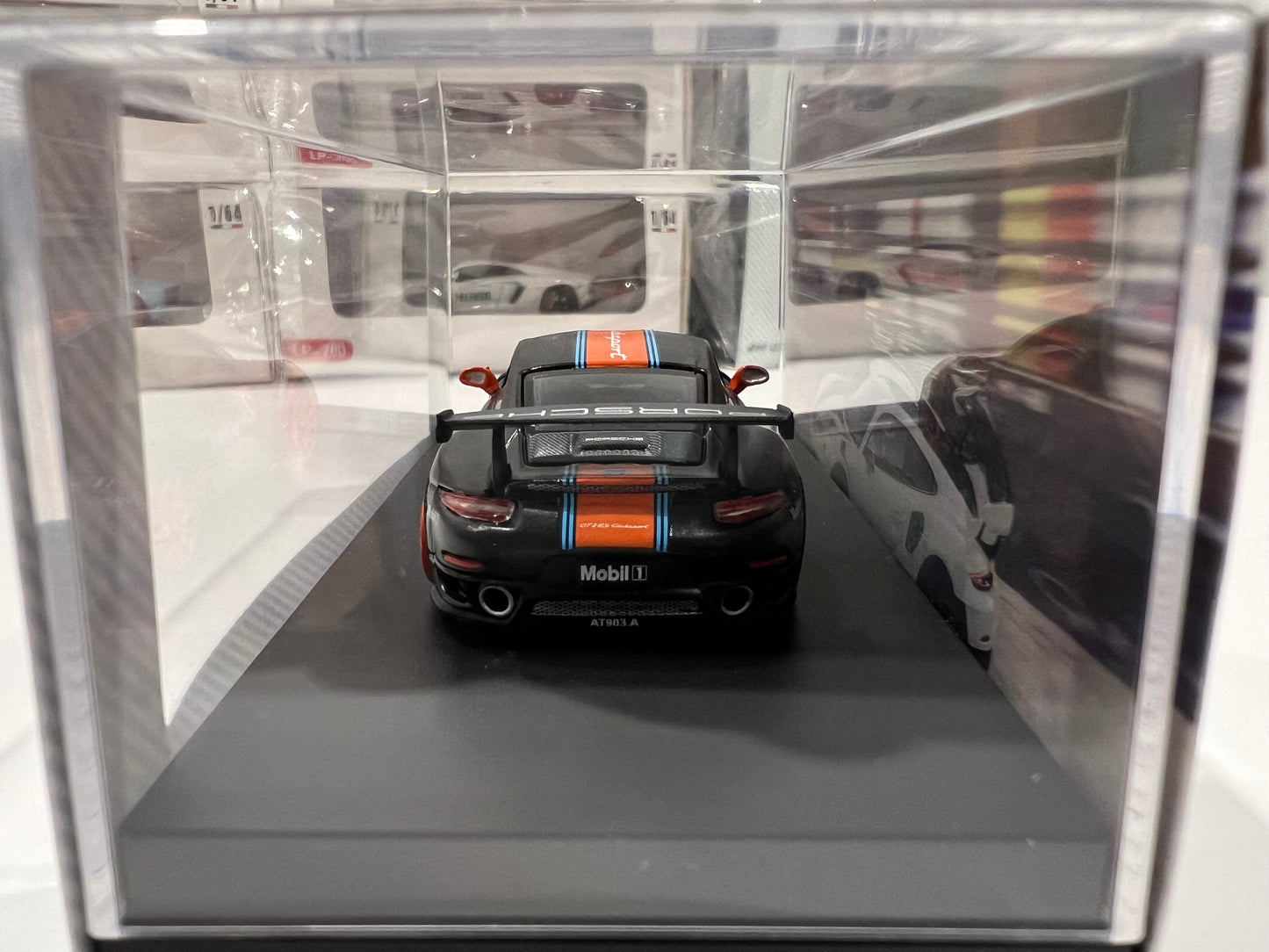 1:64 Scale Porsche 911 GT2 RS Mobil Limited Edition