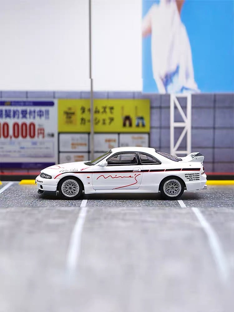 Inno64 1:64 Scale Nissan Skyline GTR R33 N1 Tuned By Mine’s White