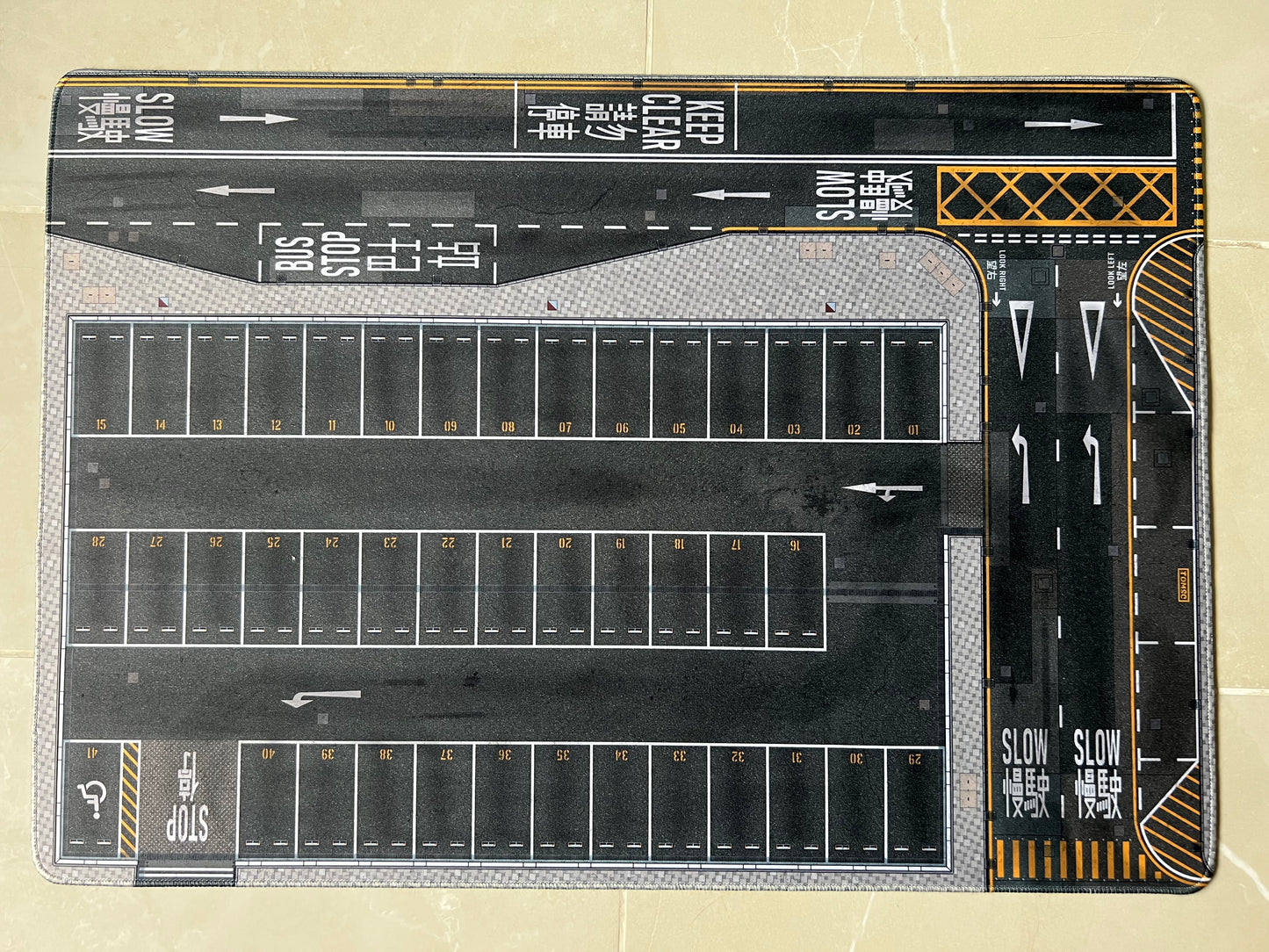 1:64 Scale Hong Kong Theme Road and Street Parking Play Mat