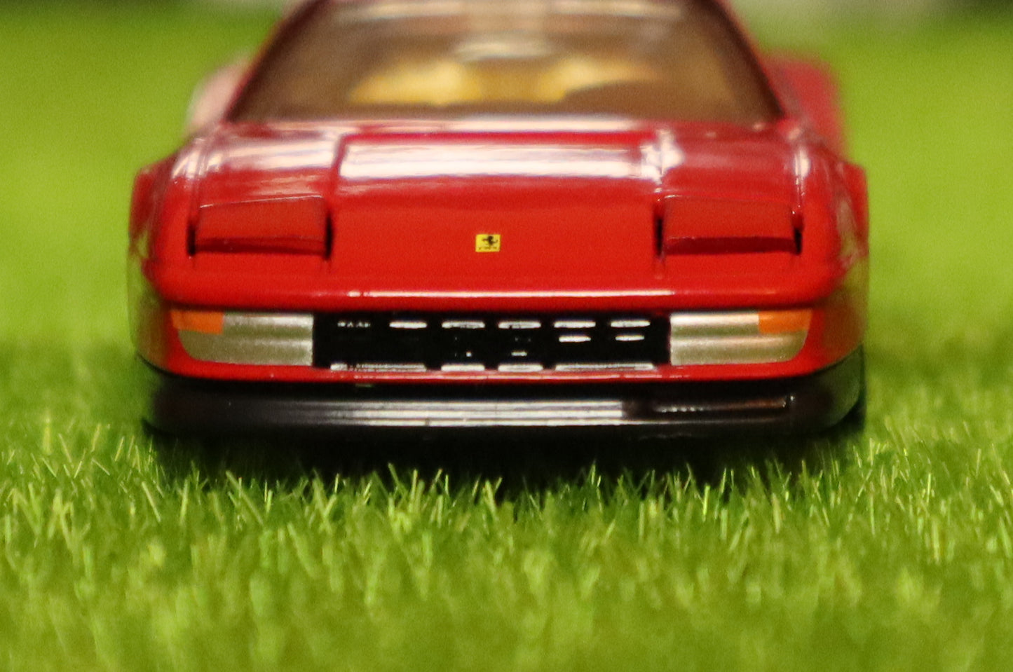 TOMICA Premium 1:64 Scale No.06 Ferrari Testarossa (Red)