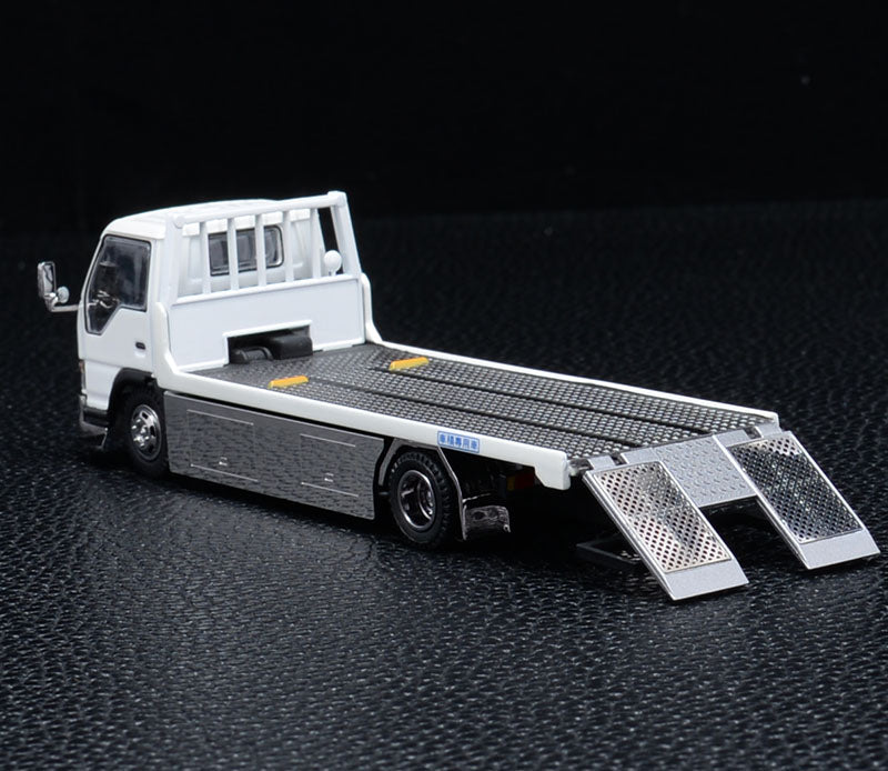 1:64 Scale Diecast Isuzu ELF Custom Tow Truck White